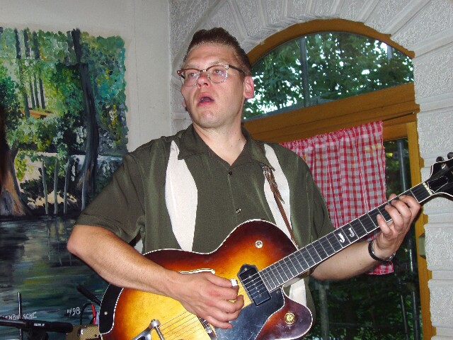 min 2004 06 13 guinguette mp   p6130102